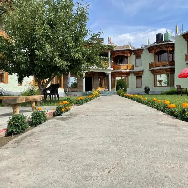 Mandalchan hotel，位于列城的酒店