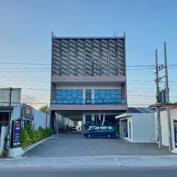 Front One Hotel Gombong，位于Gombong的酒店