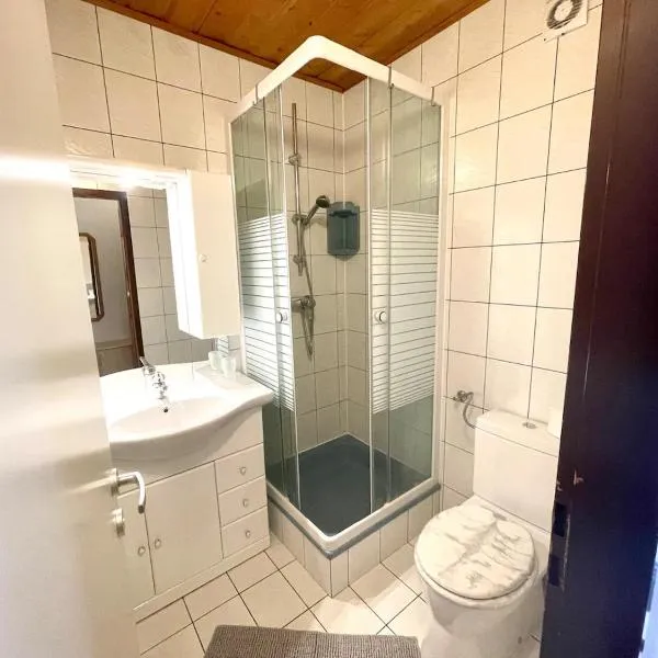 Rustikales Apartment in Mödling，位于默德林的酒店