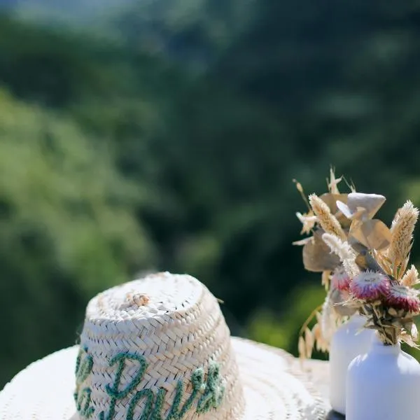 LA PAUSE - 3 villas avec Jacuzzi privatif à chisà，位于Chisa的酒店