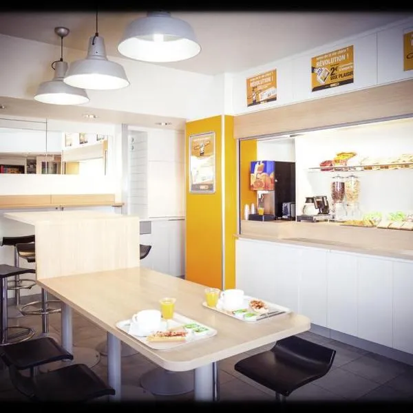 Unisotel Saintes Ex F1，位于桑特的酒店