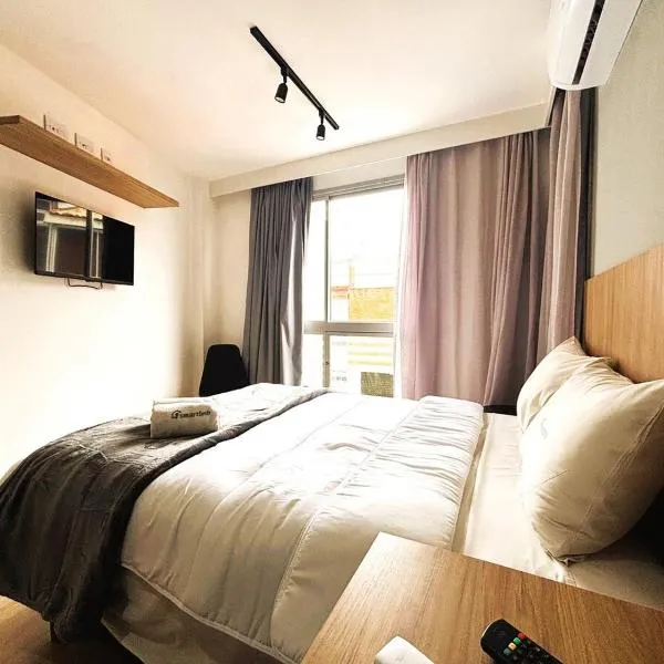 UniHome Niterói by Housi，位于尼泰罗伊的酒店