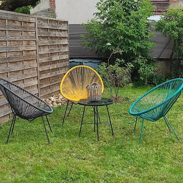 Maison 3 chambres avec jardin Gien，位于日安的酒店