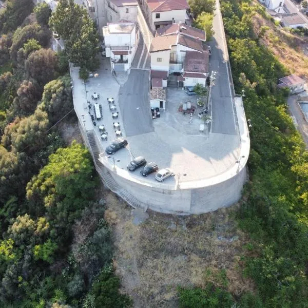 Rifugio nel borgo，位于Monasterace的酒店