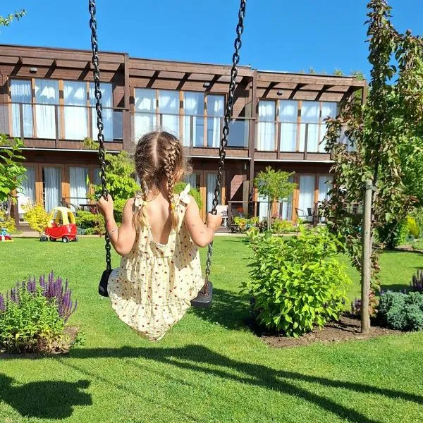 Domki Apartamentowe Bueno，位于达布基的酒店