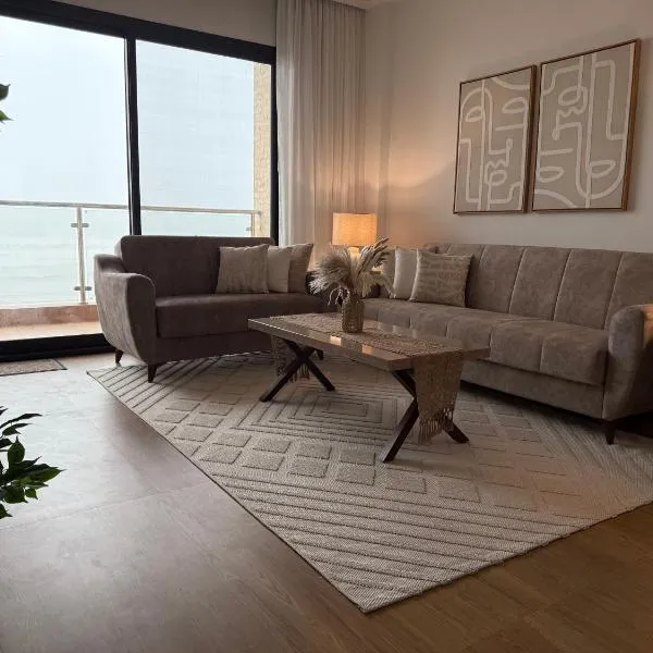 Taqah Sea View I Stunning 3 Bedroom Apartment，位于塞拉莱的酒店