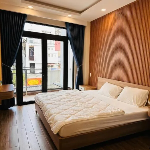 Khách Sạn The Pine Scent，位于大叻的酒店