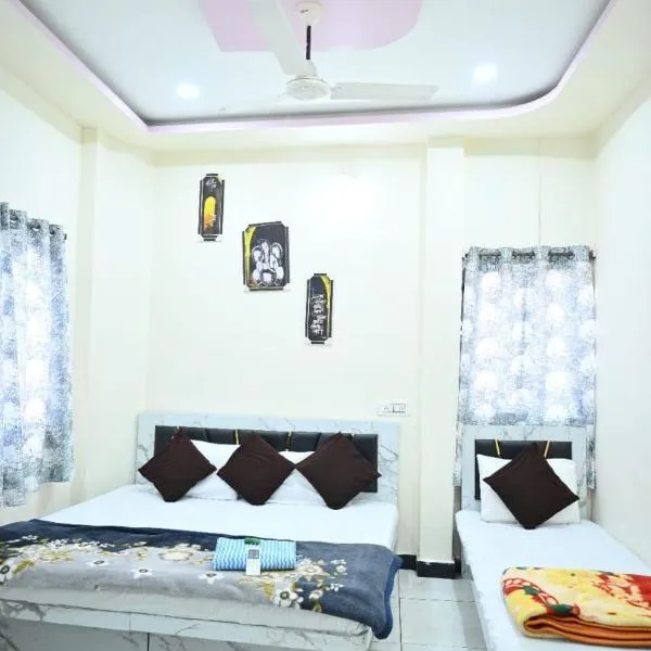Geeta Homestay，位于乌贾因的酒店