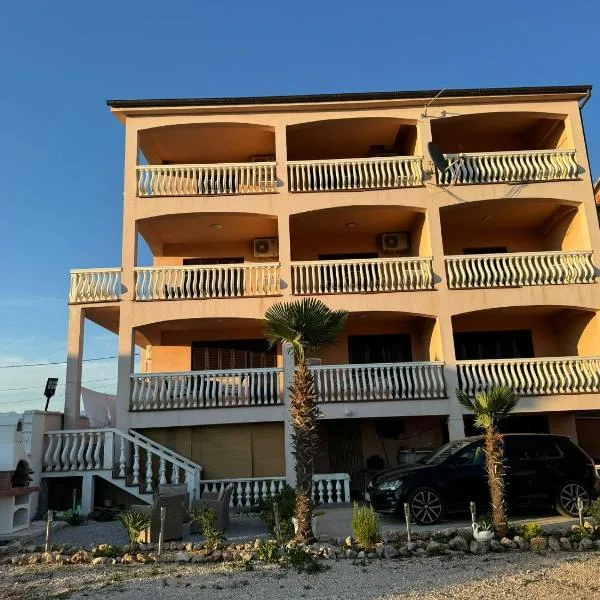 Apartments Bernarda 1，位于宁的酒店