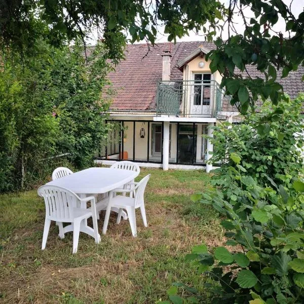 Le logis des Fadettes,位于Saint-Martin-le-Mault的酒店