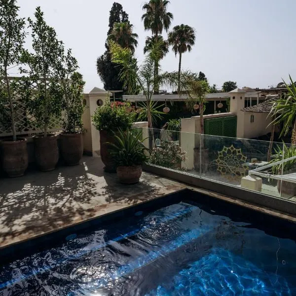 Riad Dar Blanche & Spa，位于马拉喀什的酒店
