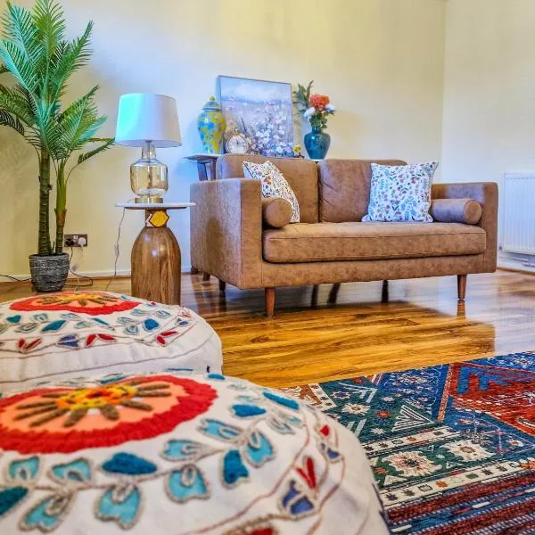 Simi Home，位于米尔顿凯恩斯的酒店
