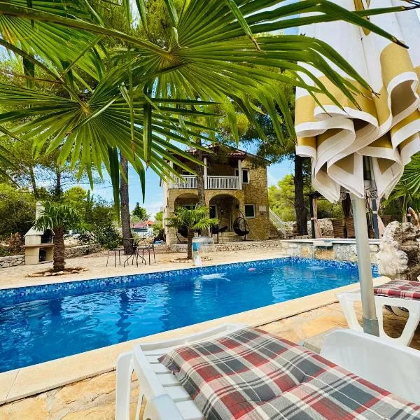 Villa Paradisio Ruheoase - Pool - Klima - Küche - Parken，位于米欧纳的酒店