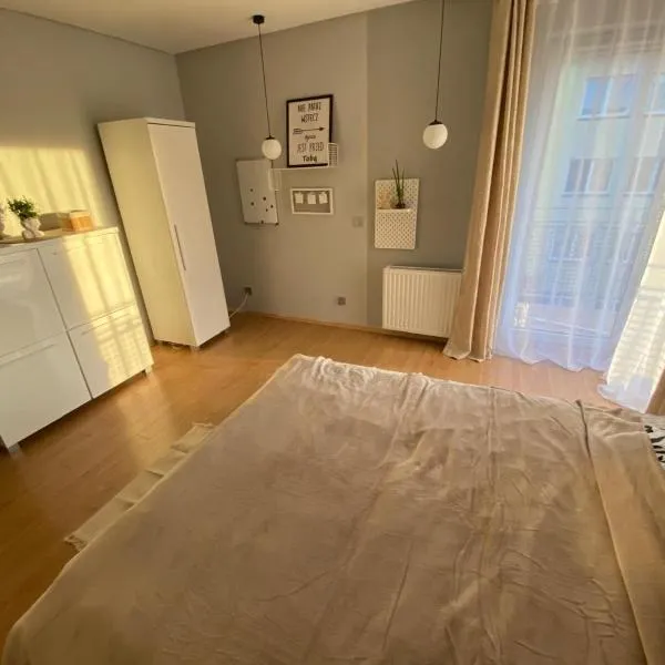 Nowy apartament OHIVI ŚWINOUJŚCIE，位于斯维诺乌伊希切的酒店