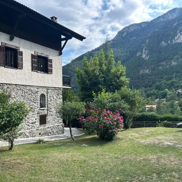 Chalet Airaudi，位于圣马丹韦叙比耶的酒店