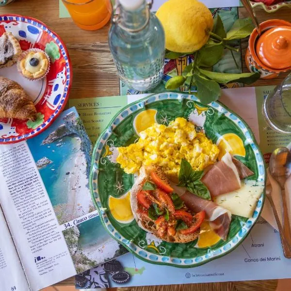 Casa Rosaria Amalfi Coast，位于维耶特里的酒店