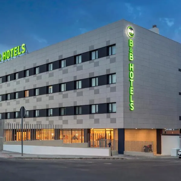 B&B HOTEL Sevilla Bormujos，位于博尔穆霍斯的酒店