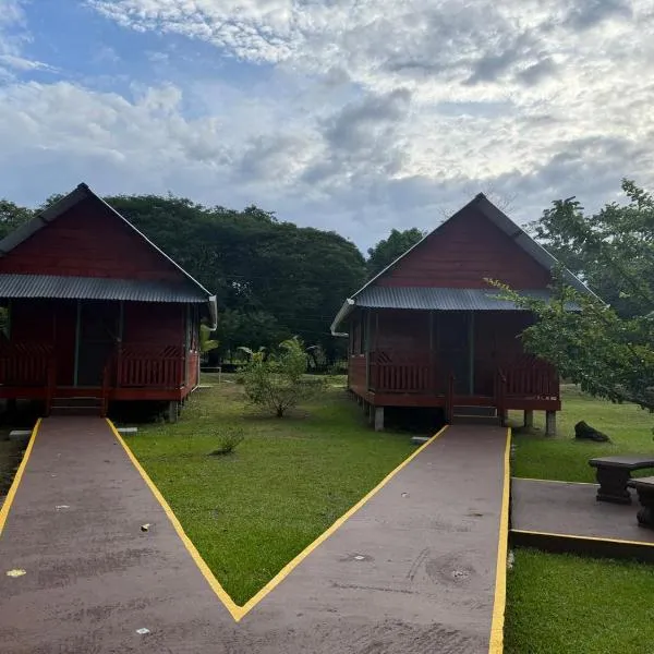Cabinas Tortuguero Sports Fishing，位于托尔图格罗的酒店