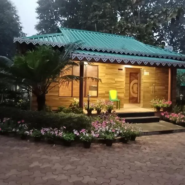 Tuskers Den Forest Resort，位于拉塔古里的酒店