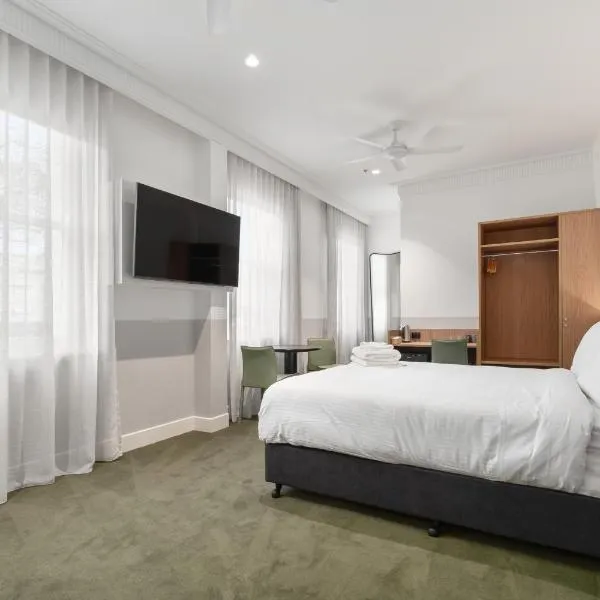 Royal Hotel Orange，位于奥兰治的酒店