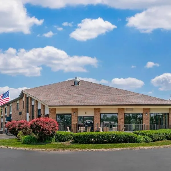 Quality Inn Grand Rapids South-Byron Center，位于大急流城的酒店