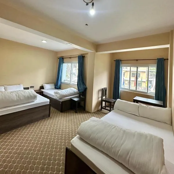 Hotel Siddhartha & Khanglo Thakali Bhancha Ghar，位于Muktināth的酒店
