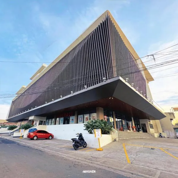 Downtown District Hotel，位于那牙的酒店