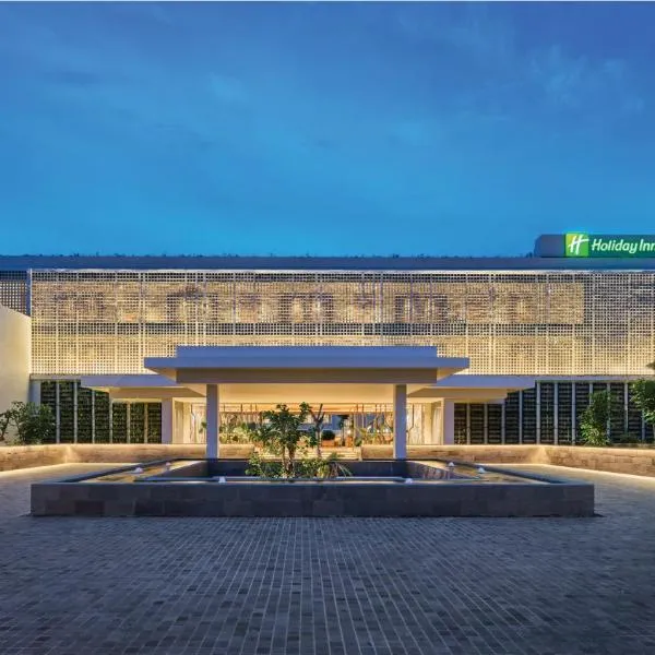Holiday Inn Resort Bintan Lagoi Beach by IHG，位于拉古洼的酒店