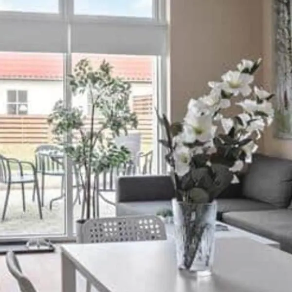 Bøtøstrand ferielejlighed 6，位于博托比的酒店