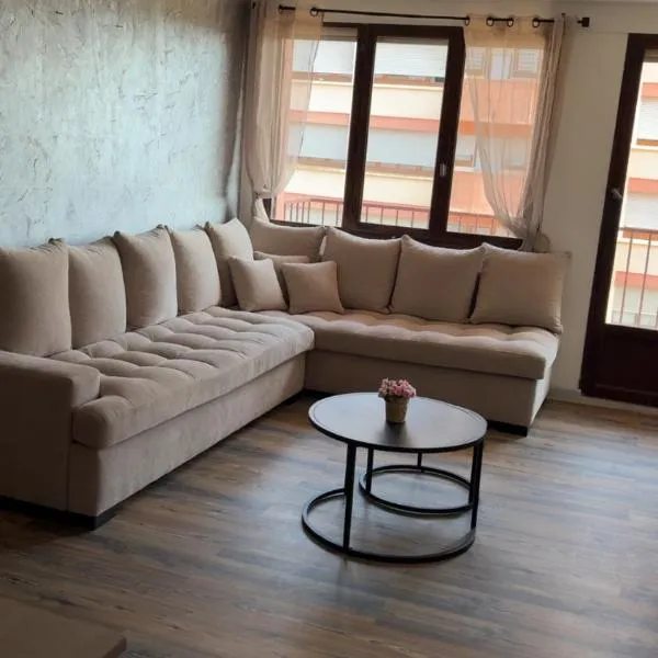 Bel appartement au calme dans copropriété t 3 hauteur Montbéliard，位于蒙贝利亚尔的酒店