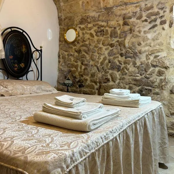 La Stalluzza Menorah Holiday House，位于奥里亚的酒店