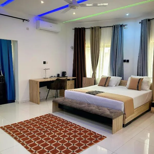 Bekouvi Smart Suite - City & Sea，位于科托努的酒店