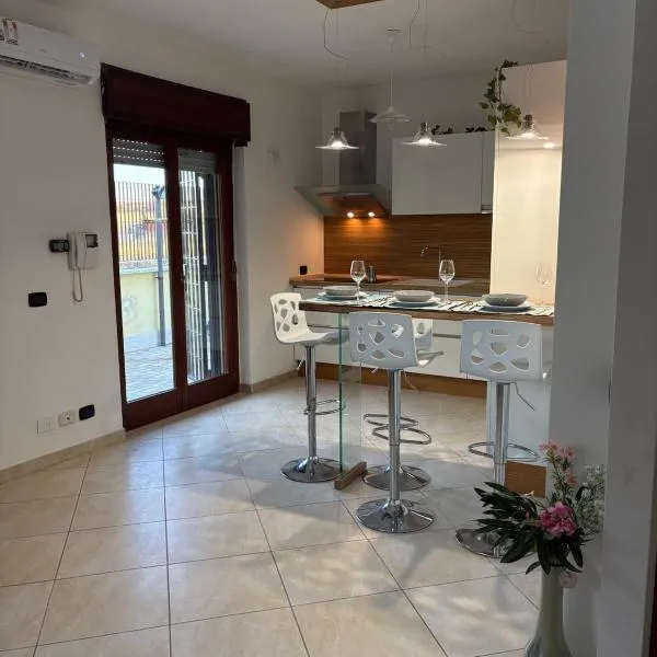 Casetta accogliente indipendente con parcheggio privato，位于马里诺的酒店