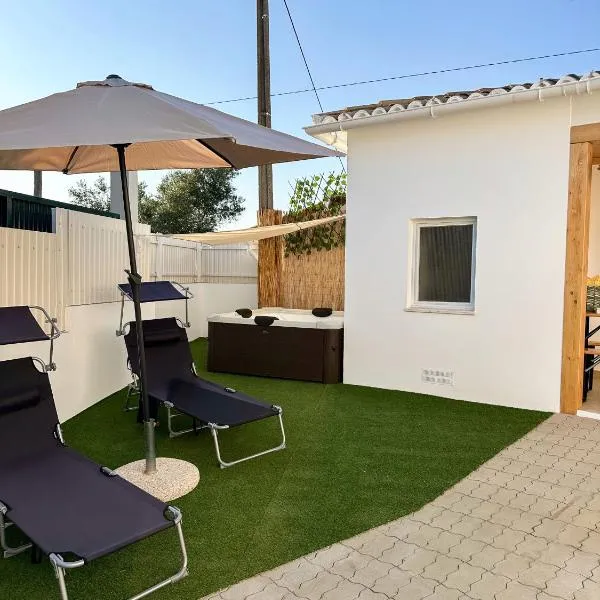 Casa Rústica em Loulé - Karmea's Houses，位于楼尔的酒店