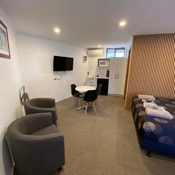 金园露营公园汽车旅馆，位于玛丽伯勒的酒店