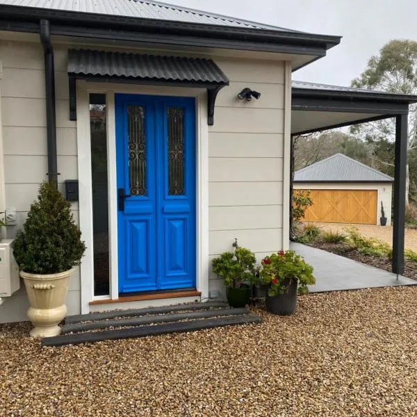 The Blue Door，位于戴尔斯福特的酒店