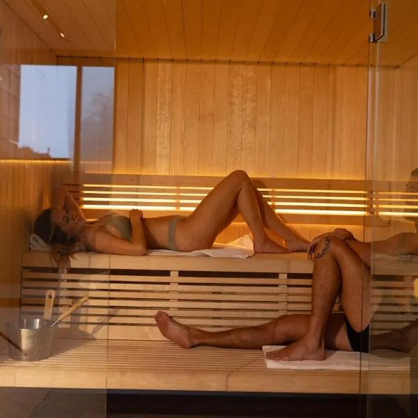 AGORA Tournai Wellness Suites Grand-Place，位于图尔奈的酒店