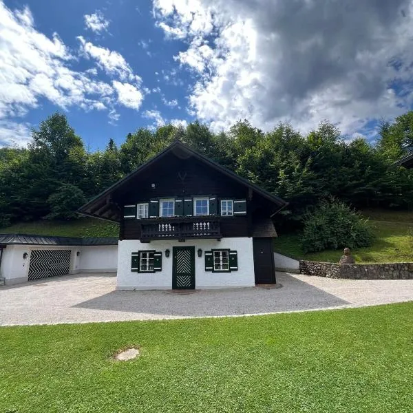 ChaletFeeling im Salzkammergut，位于施特罗布尔的酒店