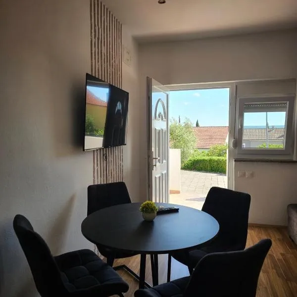 Apartment Olive，位于马斯莱尼察的酒店