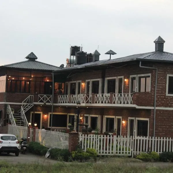 The Cottage near UPES Bidholi, Kandoli，位于德拉敦的酒店