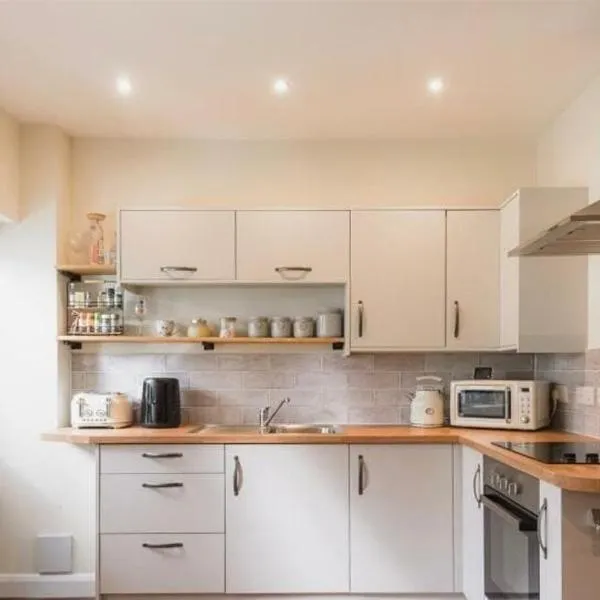 Vern Dale Cottage, Erwood, River Wye, Builth Wells，位于比尔斯韦尔斯的酒店