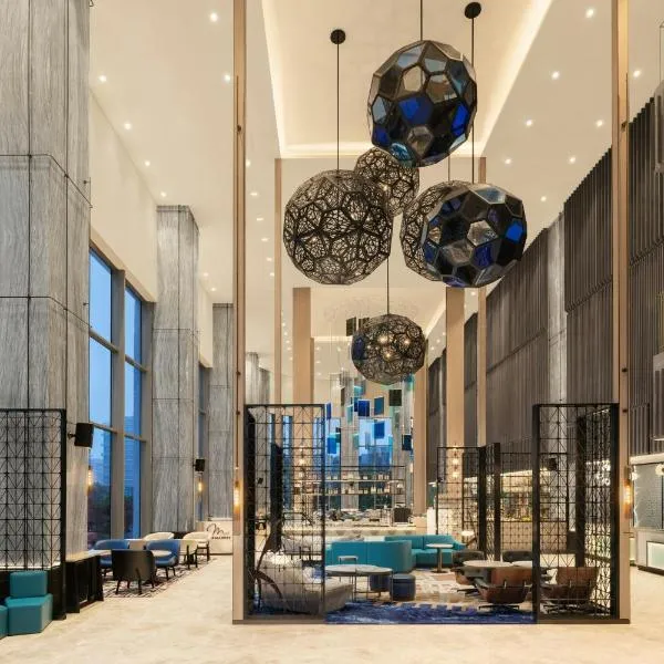 Le Meridien Ahmedabad，位于艾哈迈达巴德的酒店