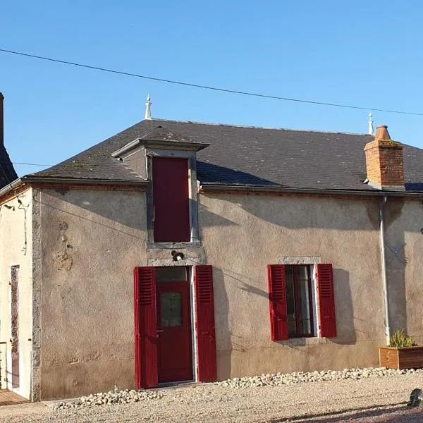 Maison 19ème rénovée avec terrasse et bornes de recharge - FR-1-489-406，位于Cindré的酒店