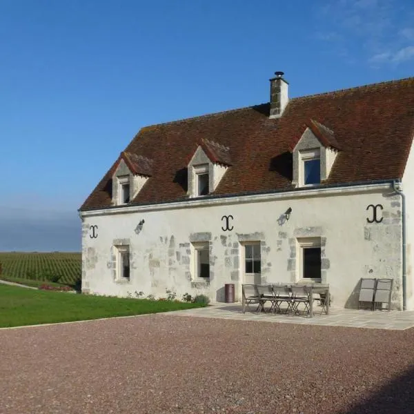 Maison de campagne rénovée avec jardin clos, terrasse, jeux, 5 chambres, et animaux acceptés - FR-1-497-109，位于Mauves-sur-Huisne的酒店