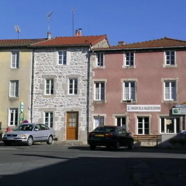 Maison en pierres rénovée avec patio, proche Vichy, 3 chambres, BBQ, TV, Wifi, animaux bienvenus. - FR-1-489-191，位于Ferrières-sur-Sichon的酒店