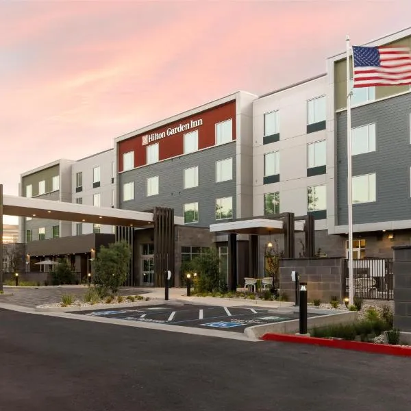 Hilton Garden Inn Walnut Creek，位于核桃溪的酒店