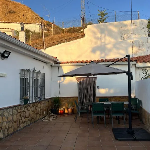 Casa Cueva la estación，位于瓜迪克斯的酒店