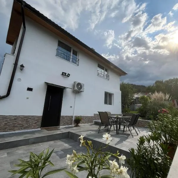 Casa Anna&Criss，位于奥尔绍瓦的酒店