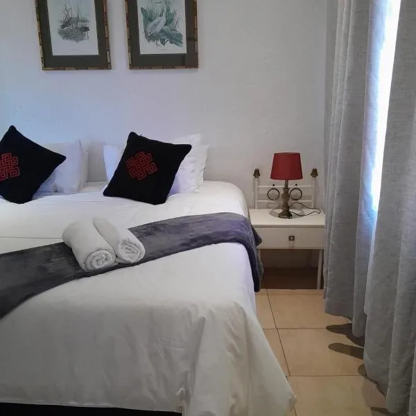 Russell's Rest Apartments，位于约翰内斯堡的酒店