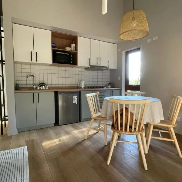 Cabaña Valdivia, Refugio Rio Cruces，位于瓦尔迪维亚的酒店